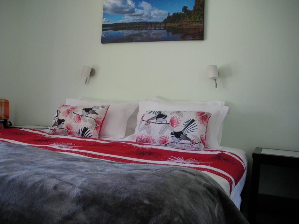 Mahinapua Retreat B&B Гокітіка Номер фото